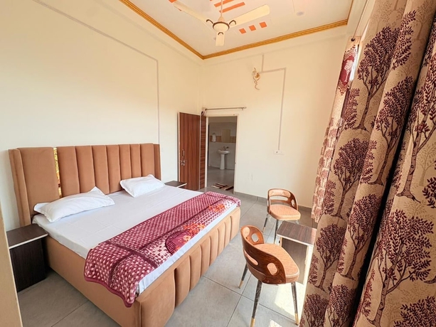 Imagen de la habitación del Hotel ShantiKunj Homestay Nearby Morni Hills Waterfall. Foto 11