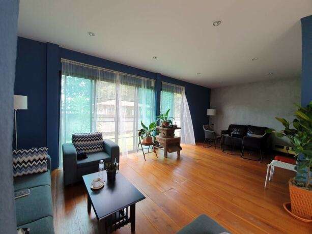 Imagen del bar/restaurante del Hotel Shanti-retreat. Foto 19