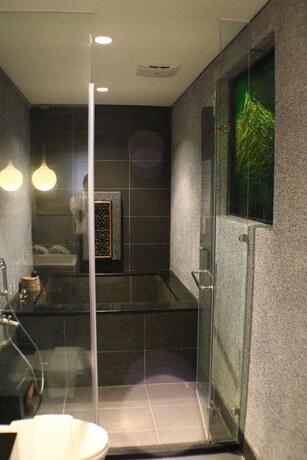 Imagen de la habitación del Hotel Shan-yue Hotspring. Foto 27