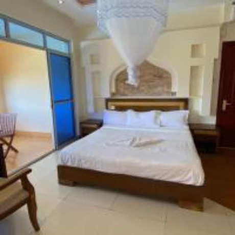 Imagen de la habitación del Hotel Shanzu Beachfront Suites, MOMBASA. Foto 2