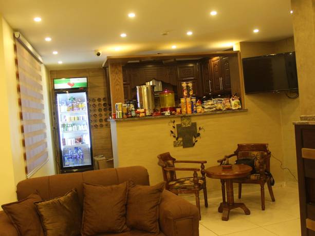 Imagen de los interiores del Hotel Shaqilath. Foto 15