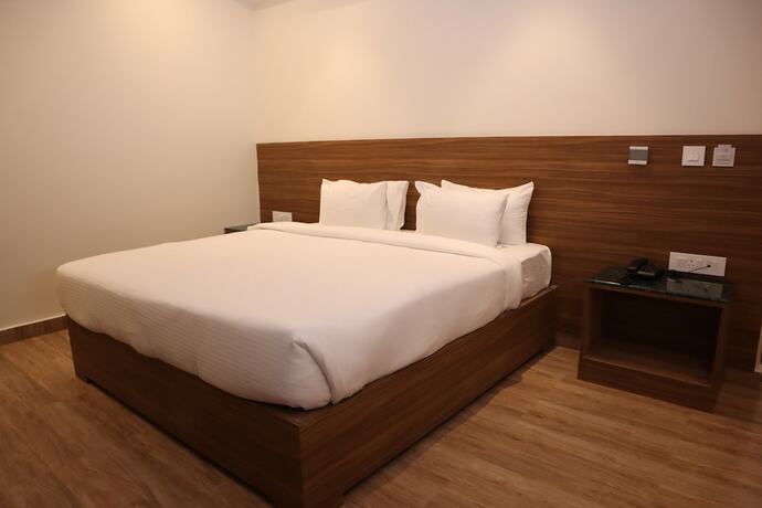 Imagen de la habitación del Hotel Sharda Residency, Patna. Foto 16