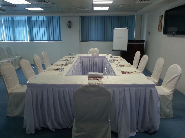 Imagen de los interiores del Hotel Sharjah Apartments - الشارقة. Foto 8