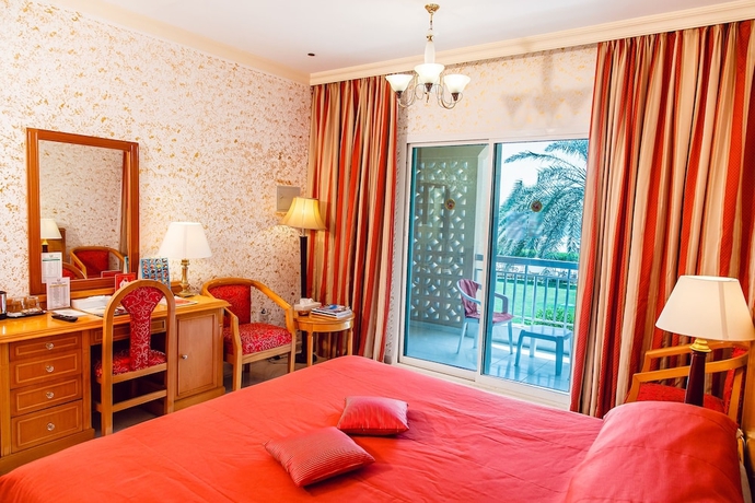 Imagen de la habitación del Hotel Sharjah Carlton. Foto 4