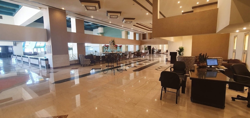 Imagen de los interiores del Hotel Sharm Holiday Resort. Foto 13