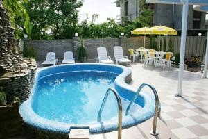 Imagen de la piscina del Hotel Sharm Hotel. Foto 4