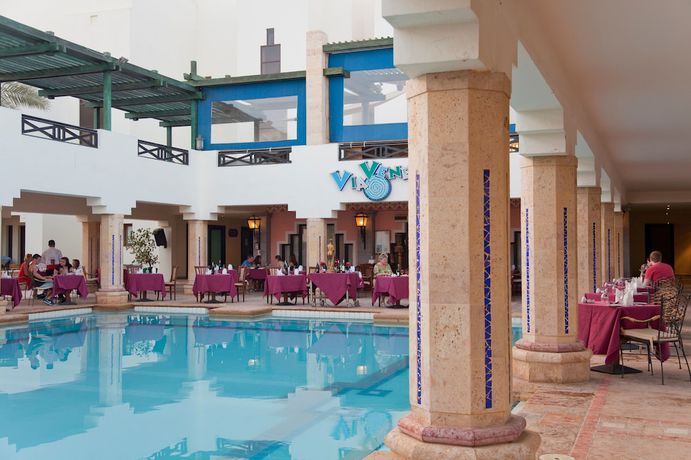 Imagen de la piscina del Hotel Sharm Plaza, Sharm el Sheikh. Foto 19
