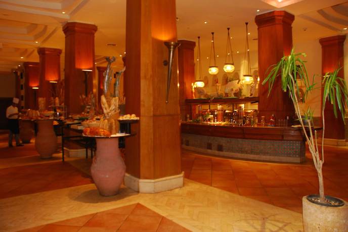 Imagen del bar/restaurante del Hotel Sharm Resort. Foto 2