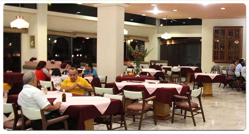 Imagen del bar/restaurante del Hotel Sharon Business Class. Foto 4