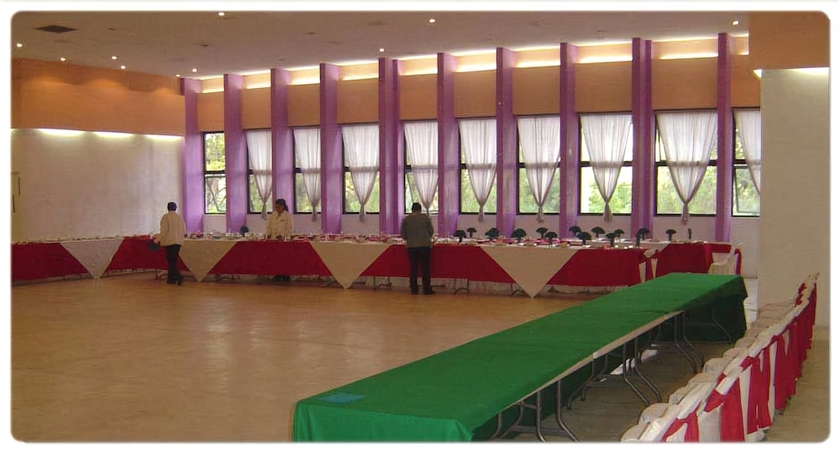 Imagen de los interiores del Hotel Sharon Business Class. Foto 17