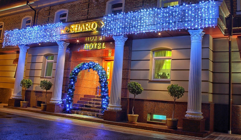 Imagen de los exteriores del Hotel Sharq. Foto 12