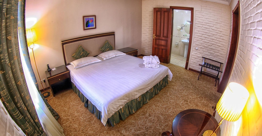 Imagen de la habitación del Hotel Sharq. Foto 9