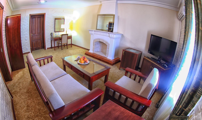 Imagen de los interiores del Hotel Sharq. Foto 16