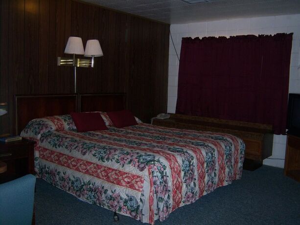 Imagen de la habitación del Hotel Shasta Dam Motel. Foto 20