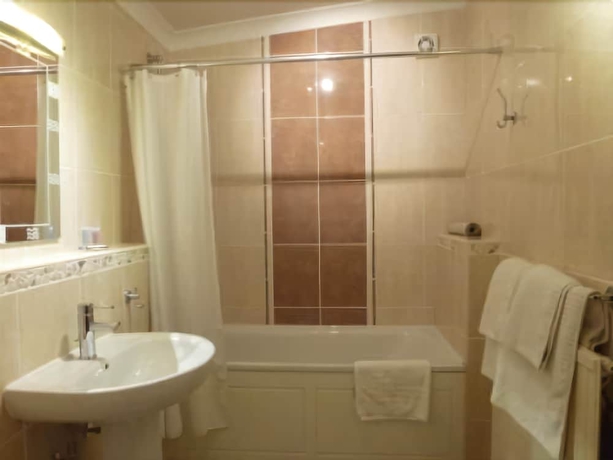 Imagen de la habitación del Hotel Shaw Hill Golf Resort and Spa. Foto 12