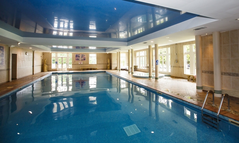 Imagen de la piscina del Hotel Shaw Hill Golf Resort and Spa. Foto 18