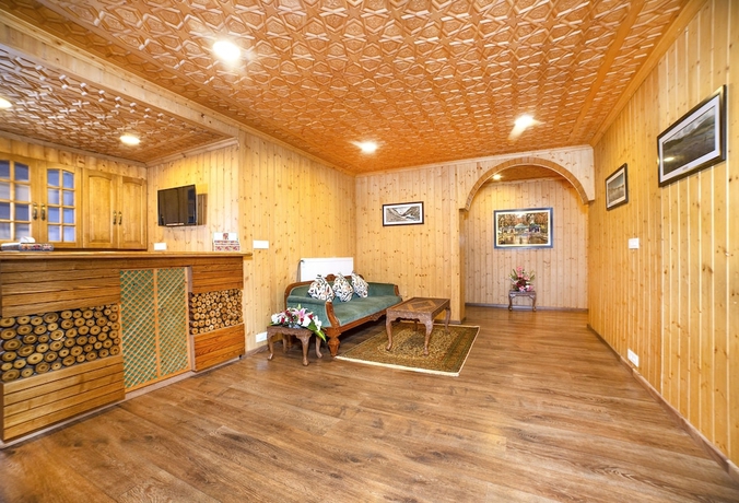 Imagen de los interiores del Hotel Shaw Inn. Foto 17