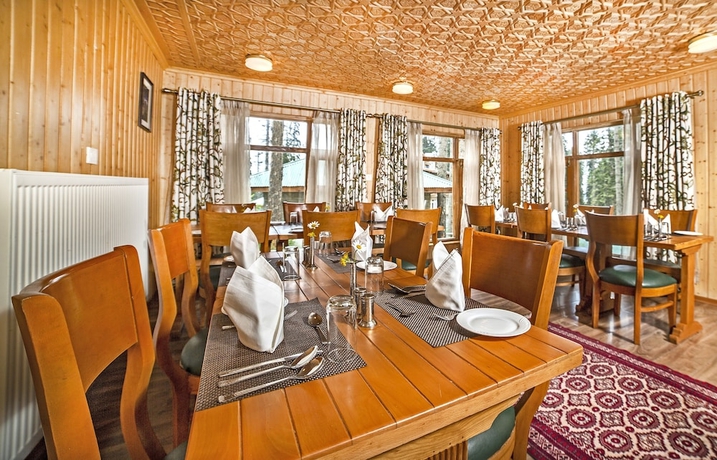 Imagen del bar/restaurante del Hotel Shaw Inn. Foto 4