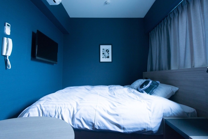 Imagen de la habitación del Hotel She, Osaka. Foto 14