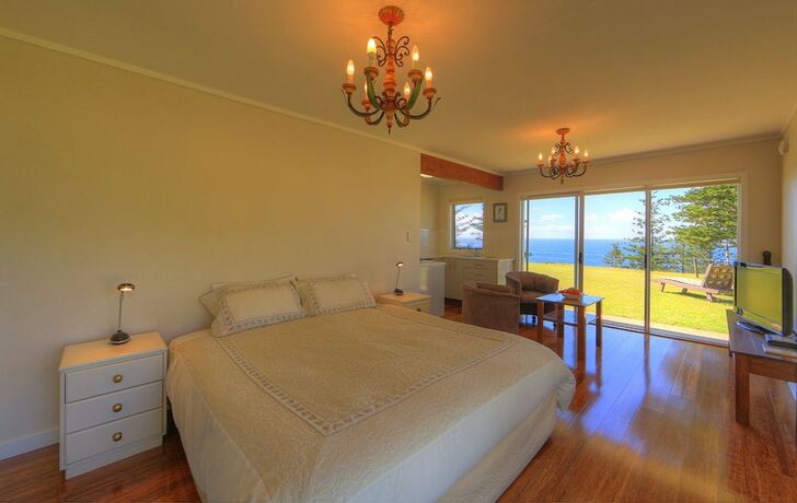 Imagen de la habitación del Hotel Shearwater Scenic Villas. Foto 7