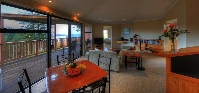 Imagen de la habitación del Hotel Shearwater Scenic Villas. Foto 9