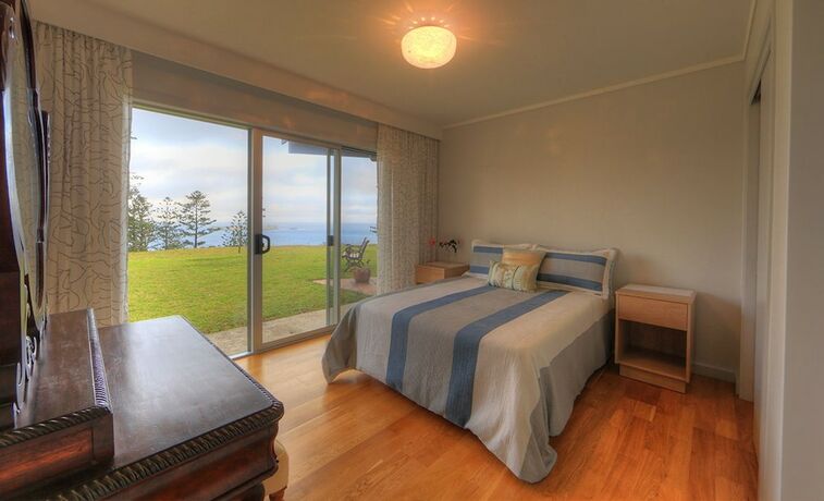 Imagen de la habitación del Hotel Shearwater Scenic Villas. Foto 17