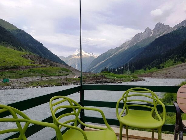 Imagen general del Hotel Sheen Woods Resort. Foto 3