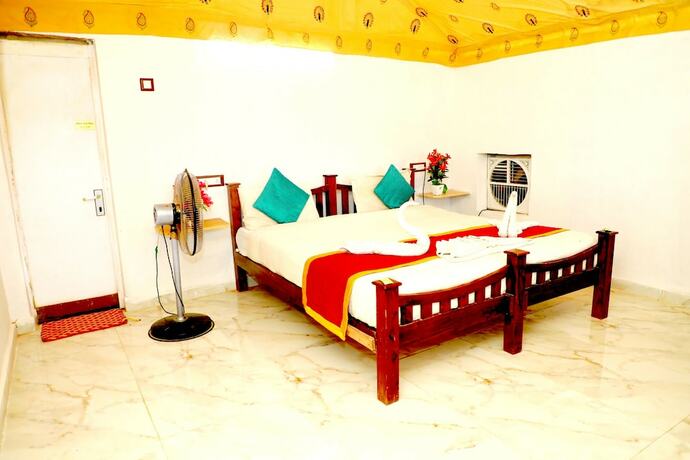 Imagen de la habitación del Hotel Sheesh Mahal Desert Camp. Foto 20