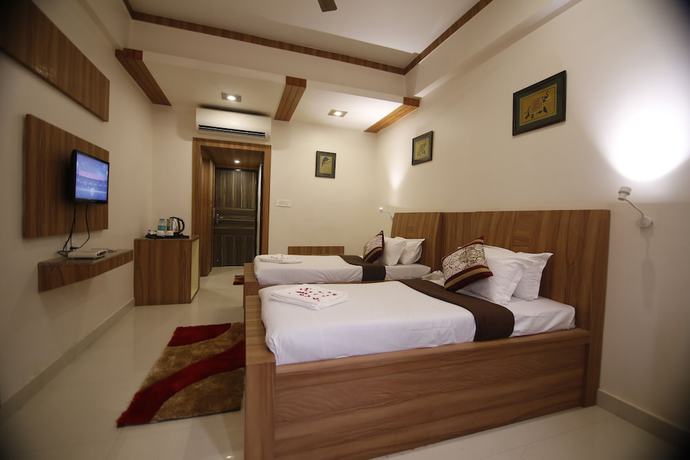 Imagen de la habitación del Hotel Sheetal Regency. Foto 17