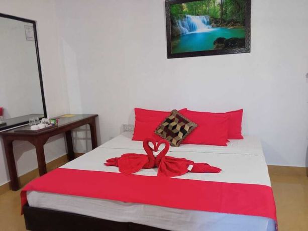 Imagen de la habitación del Hotel Sheetal Tower. Foto 6