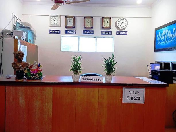 Imagen de los interiores del Hotel Sheetal Tower. Foto 20