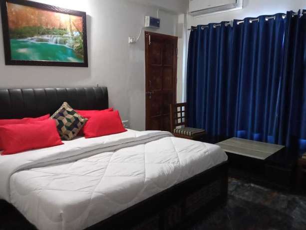 Imagen de la habitación del Hotel Sheetal Tower. Foto 11