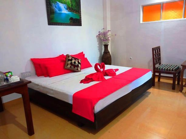 Imagen de la habitación del Hotel Sheetal Tower. Foto 13