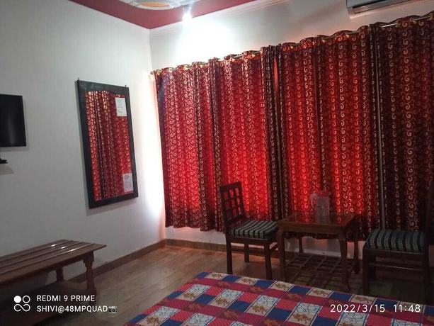 Imagen de la habitación del Hotel Sheetal Tower. Foto 17