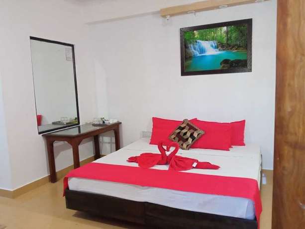 Imagen de la habitación del Hotel Sheetal Tower. Foto 18