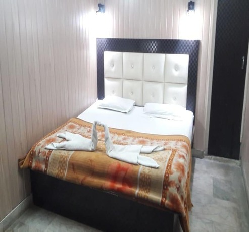 Imagen de la habitación del Hotel Shehnaz. Foto 2