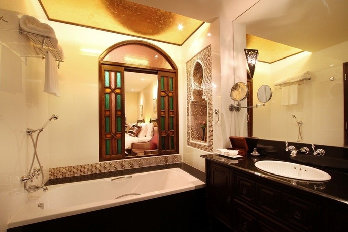 Imagen de la habitación del Hotel Sheik Istana Hotel. Foto 15