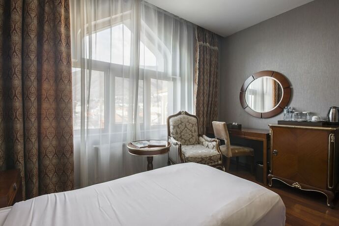 Imagen de la habitación del Hotel Sheki Palace. Foto 10