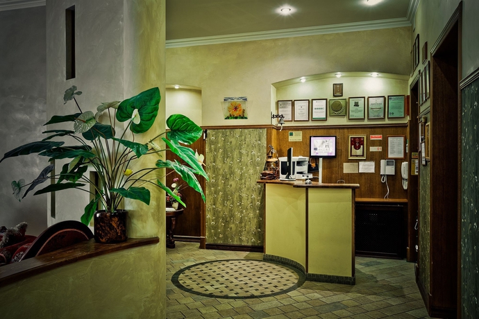 Imagen de los interiores del Hotel Shelfort. Foto 8