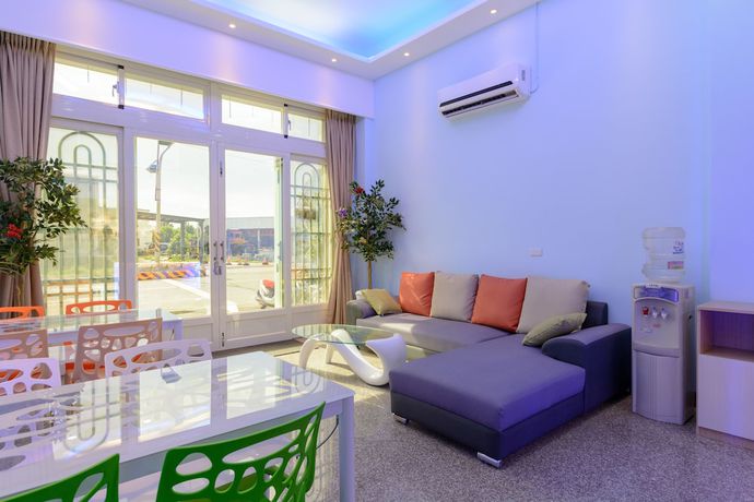 Imagen de los interiores del Hotel Shell. Foto 20