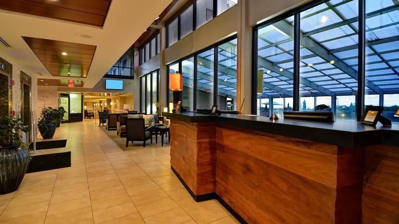 Imagen de los interiores del Hotel Shell Island Resort - All Oceanfront Suites. Foto 17