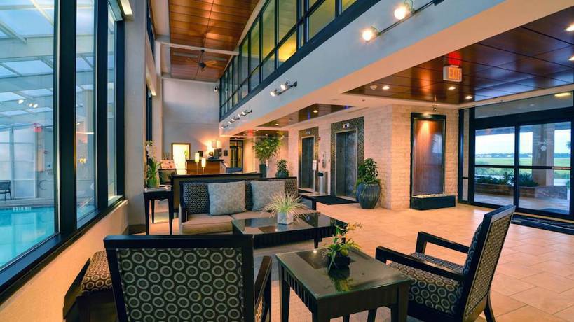 Imagen de los interiores del Hotel Shell Island Resort - All Oceanfront Suites. Foto 19