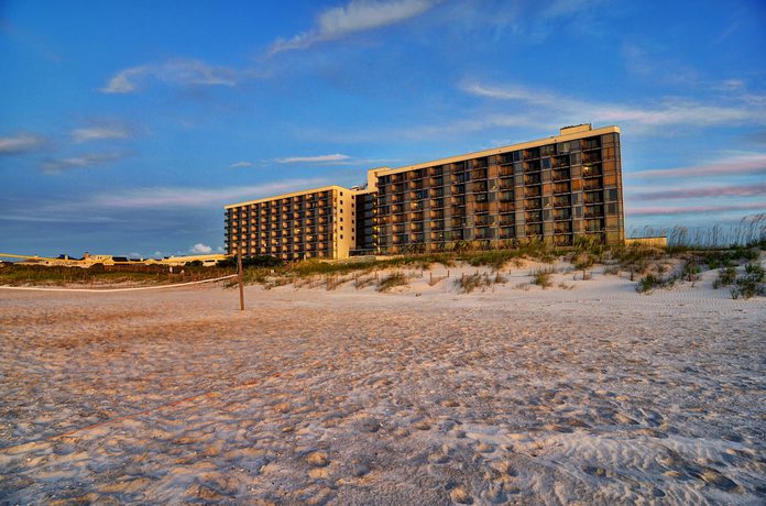 Imagen de la habitación del Hotel Shell Island Resort - All Oceanfront Suites. Foto 7