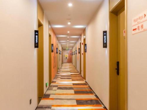 Imagen general del Hotel Shell Wuxi Gonghu Avenue Vientiane City. Foto 9