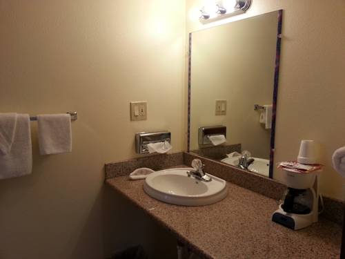 Imagen de la habitación del Hotel Shelton Inn. Foto 3