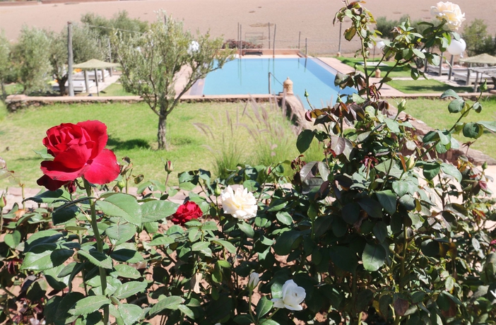 Imagen de los exteriores del Hotel Shems Moon Suite & Spa. Foto 11