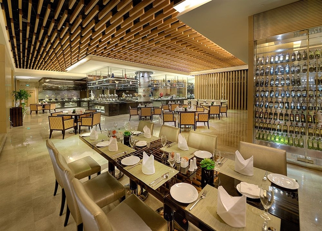 Imagen del bar/restaurante del Hotel Shen Zhen Ya Bang Lang Yue International. Foto 5