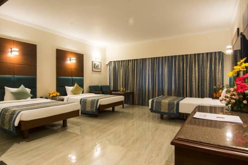 Imagen de la habitación del Hotel Shenbaga and Convention Centre. Foto 1