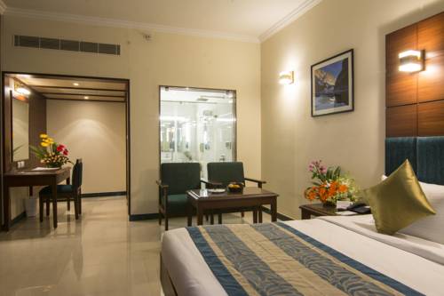 Imagen de la habitación del Hotel Shenbaga and Convention Centre. Foto 3