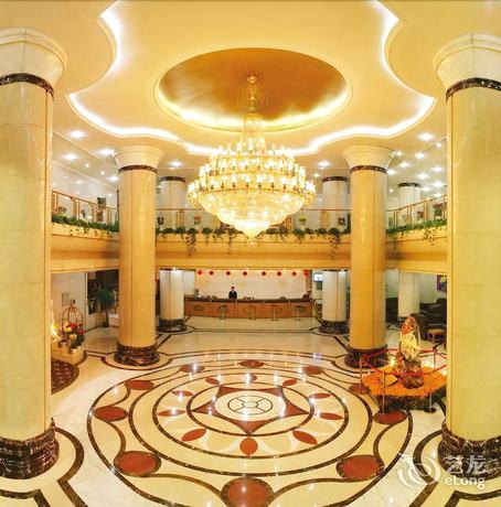 Imagen de los interiores del Hotel Shenghua Hotel - Chengde. Foto 20